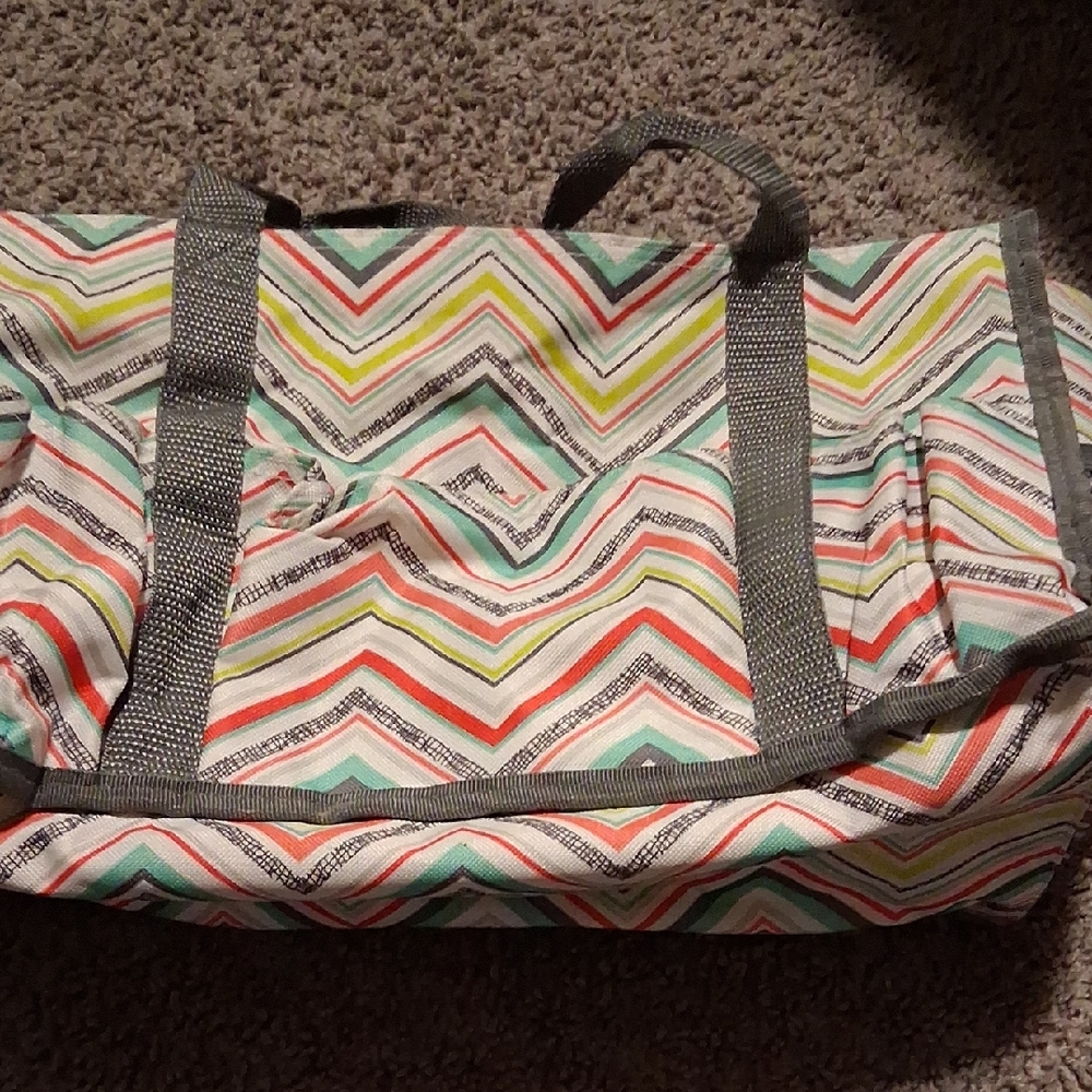 Thirty-One Multicolor Chevron Travel Bag